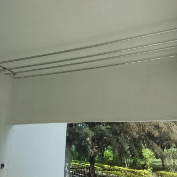 clothes drying rack in Yerwada