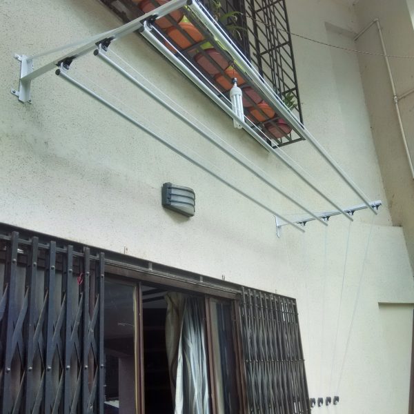 clothes drying rack in Dhankawadi